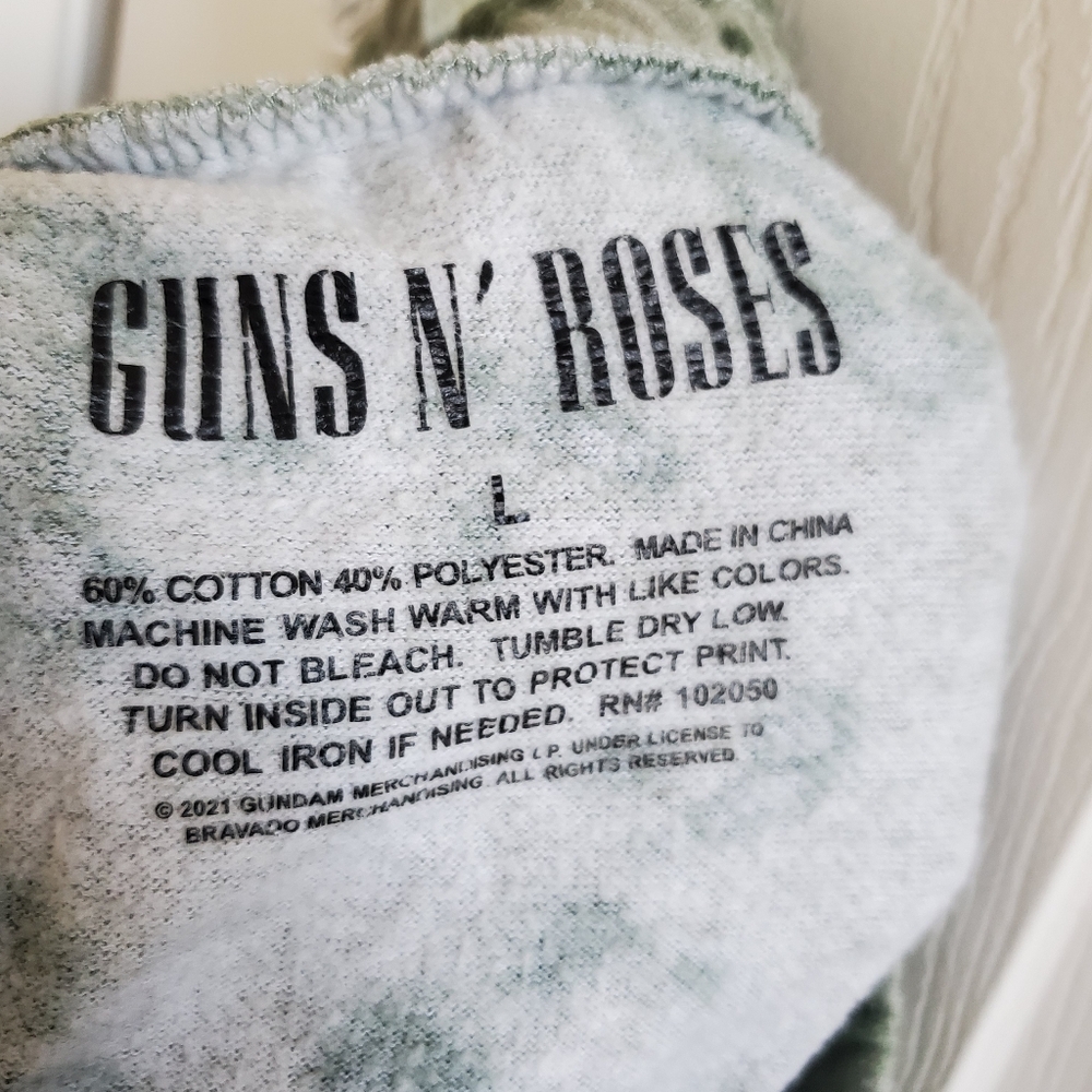 Guns N Roses Camouflage Green Sweats - Picture 7 of 7